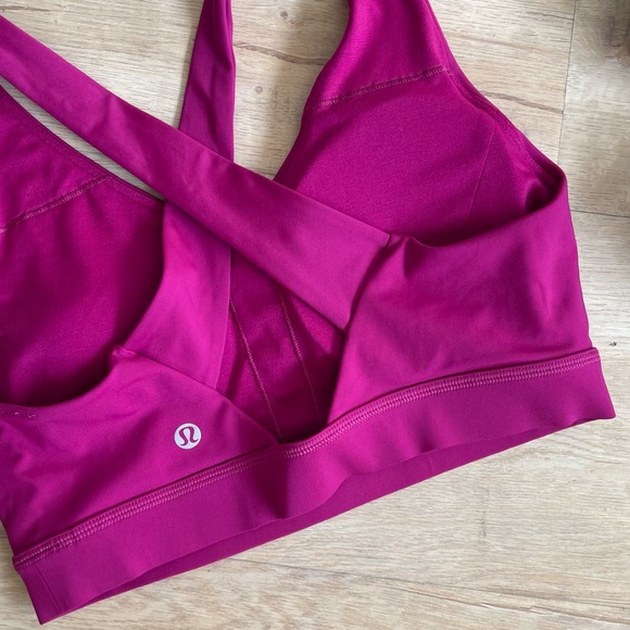 Lululemon Fast Times Bra – Athletic Top – Size 2 (S) - Picture 6 of 8